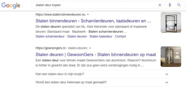 Screenshot van de zoekterm 'stalen deuren kopen' in Google.